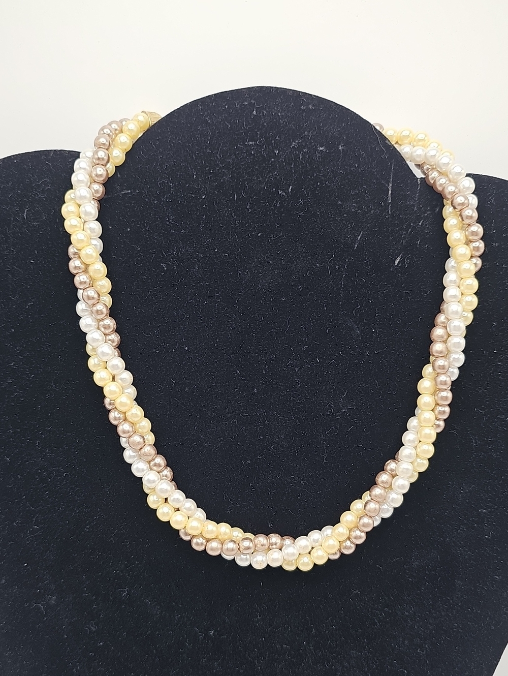 Avon Tri-Color Cultured Pearl Twist Necklace - Yellow, White & Champagne